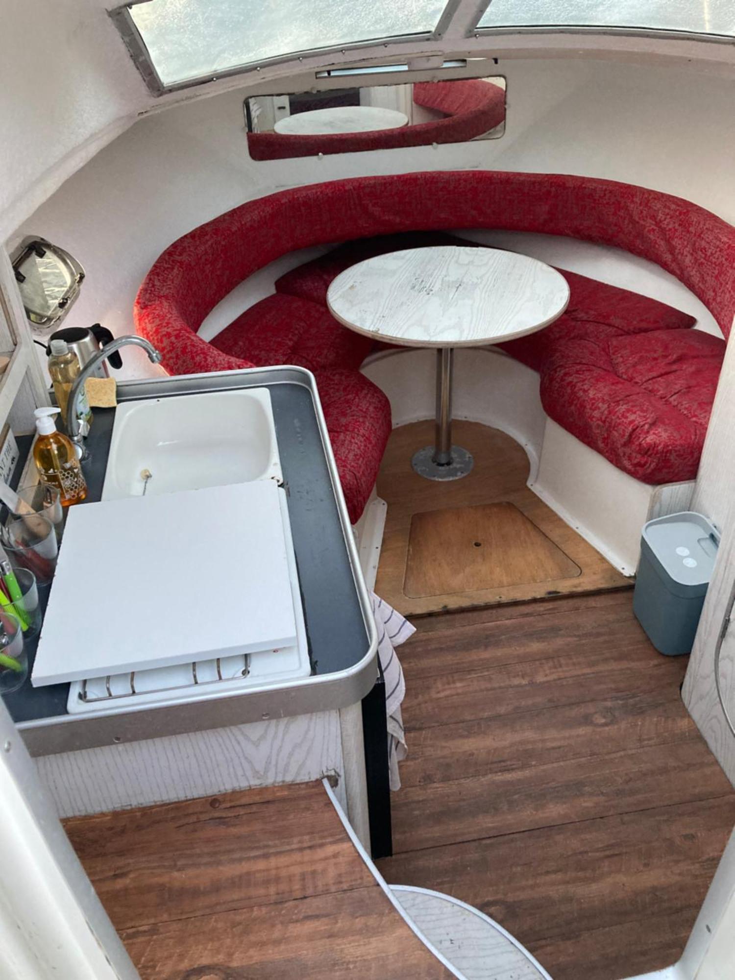 Bateau-Gite Sur Le Halage De La Mayenne L'Huisserie Eksteriør billede